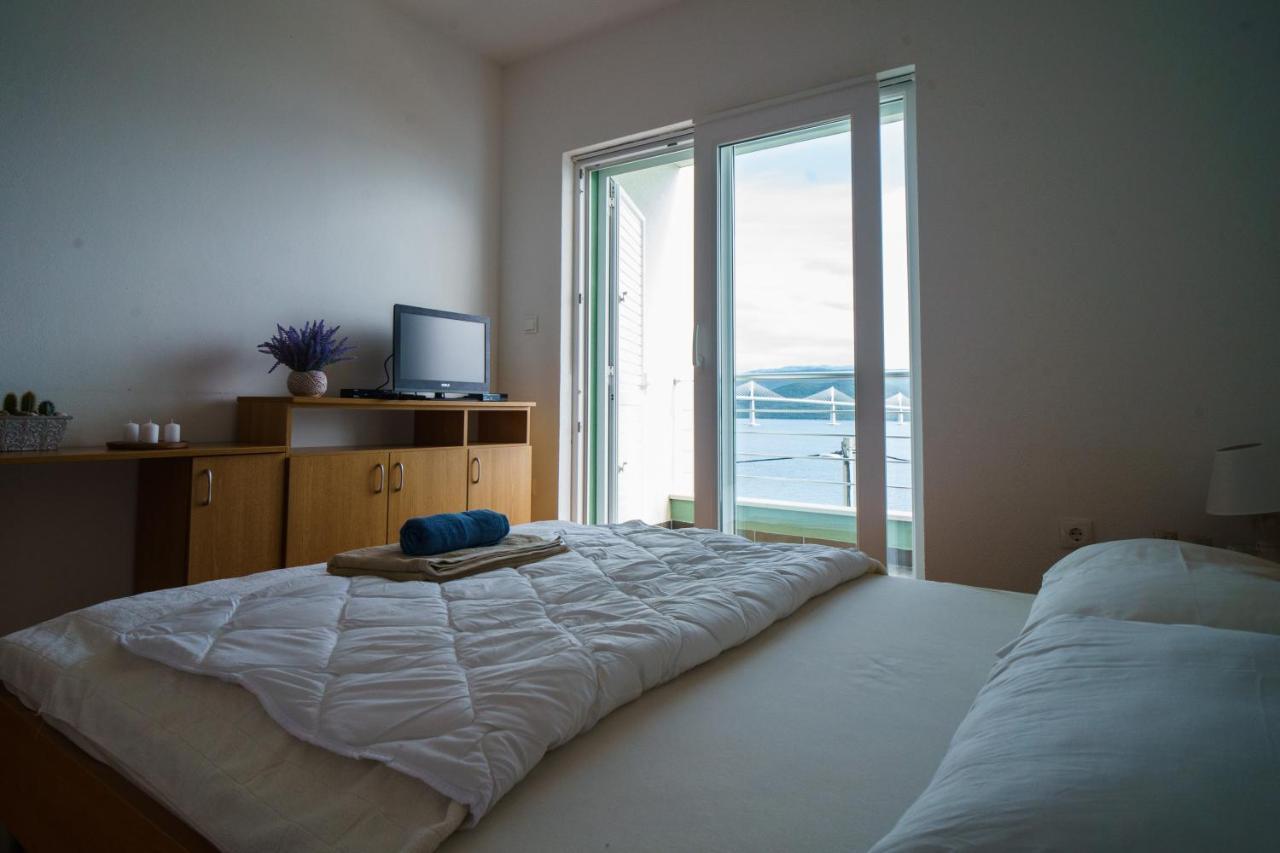 Apartment “Bel Ponte” コマルナ エクステリア 写真